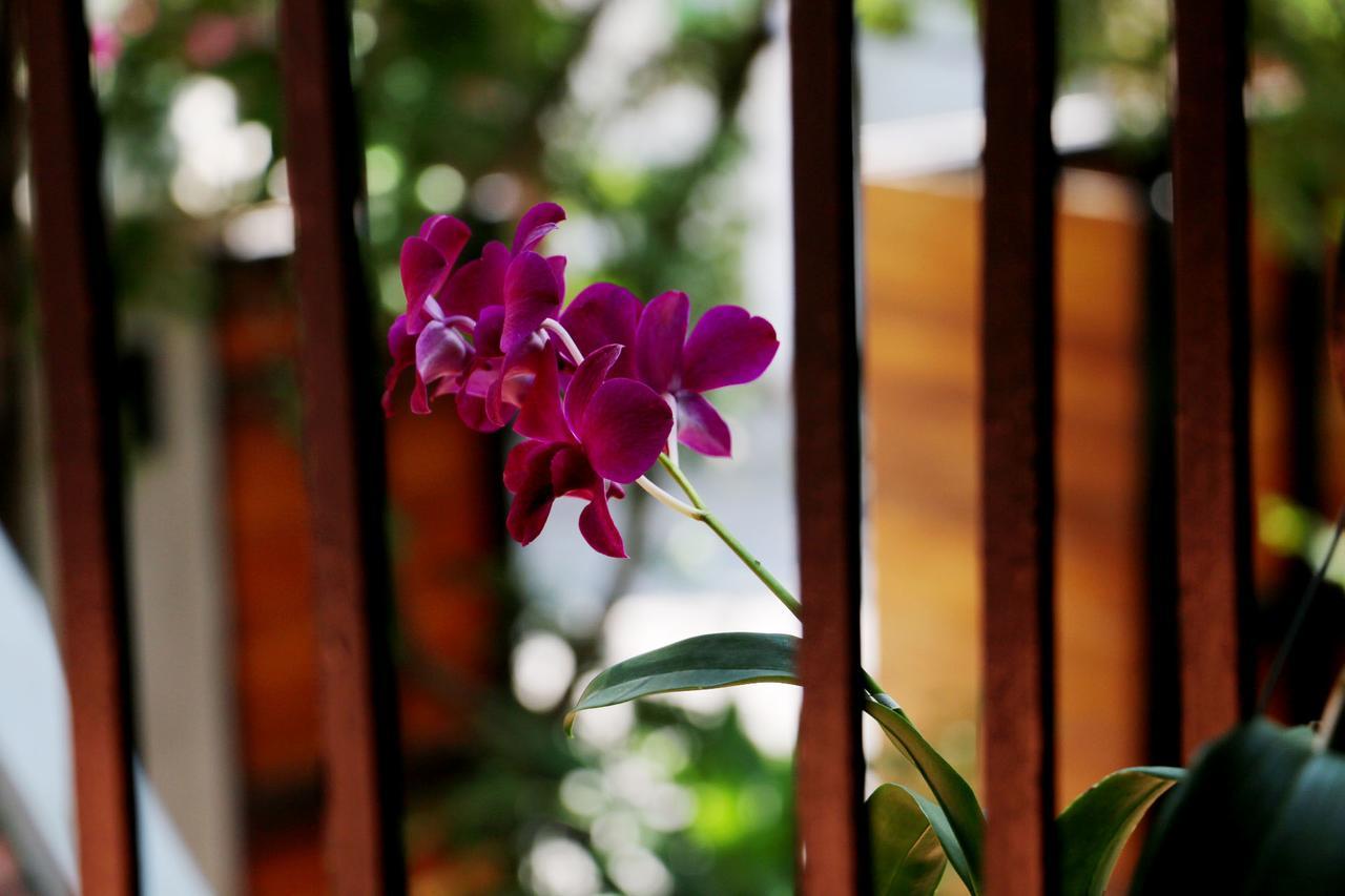 Corner9 Bassac Boutique Hotel Phnom-Penh Buitenkant foto