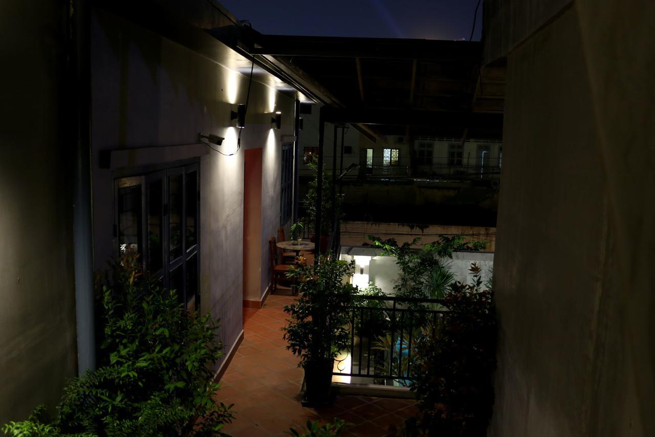 Corner9 Bassac Boutique Hotel Phnom-Penh Buitenkant foto