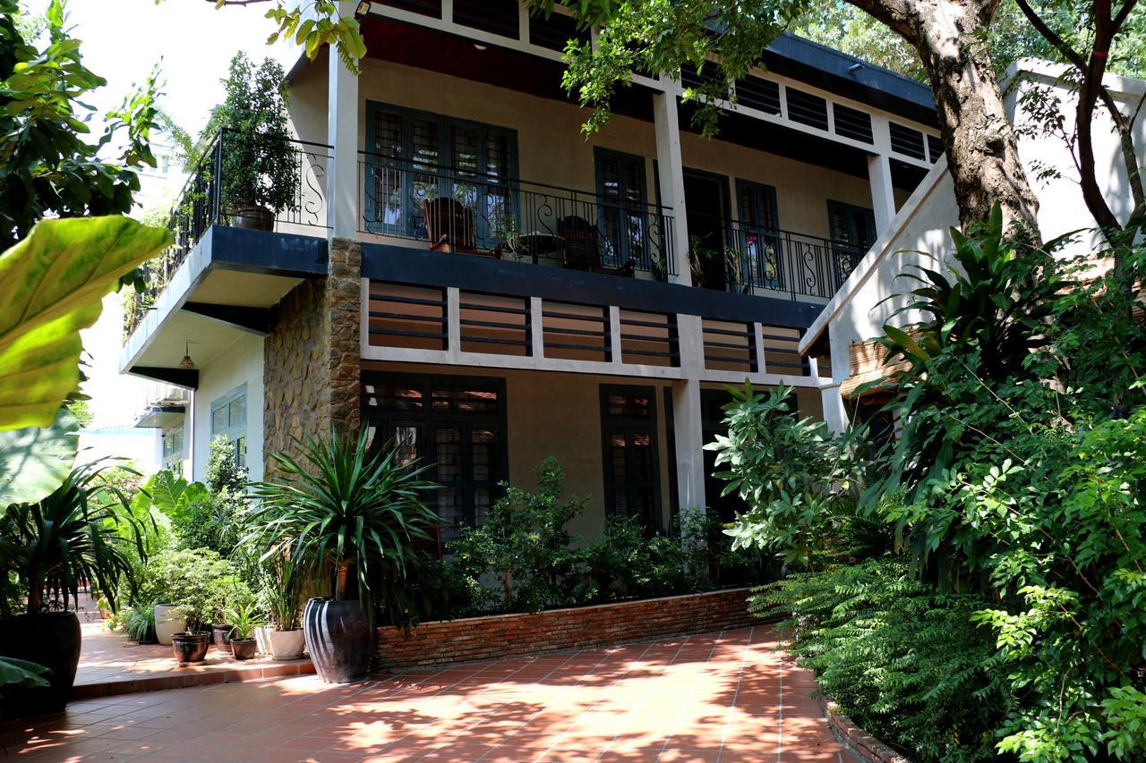 Corner9 Bassac Boutique Hotel Phnom-Penh Buitenkant foto