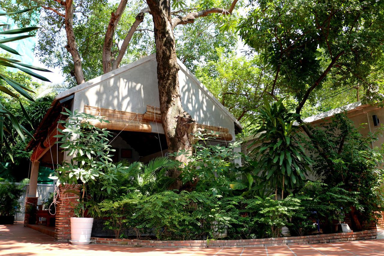 Corner9 Bassac Boutique Hotel Phnom-Penh Buitenkant foto