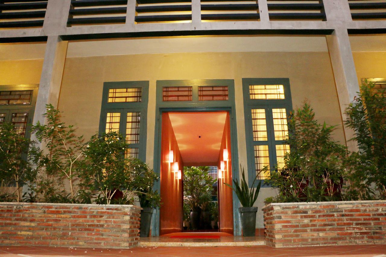 Corner9 Bassac Boutique Hotel Phnom-Penh Buitenkant foto