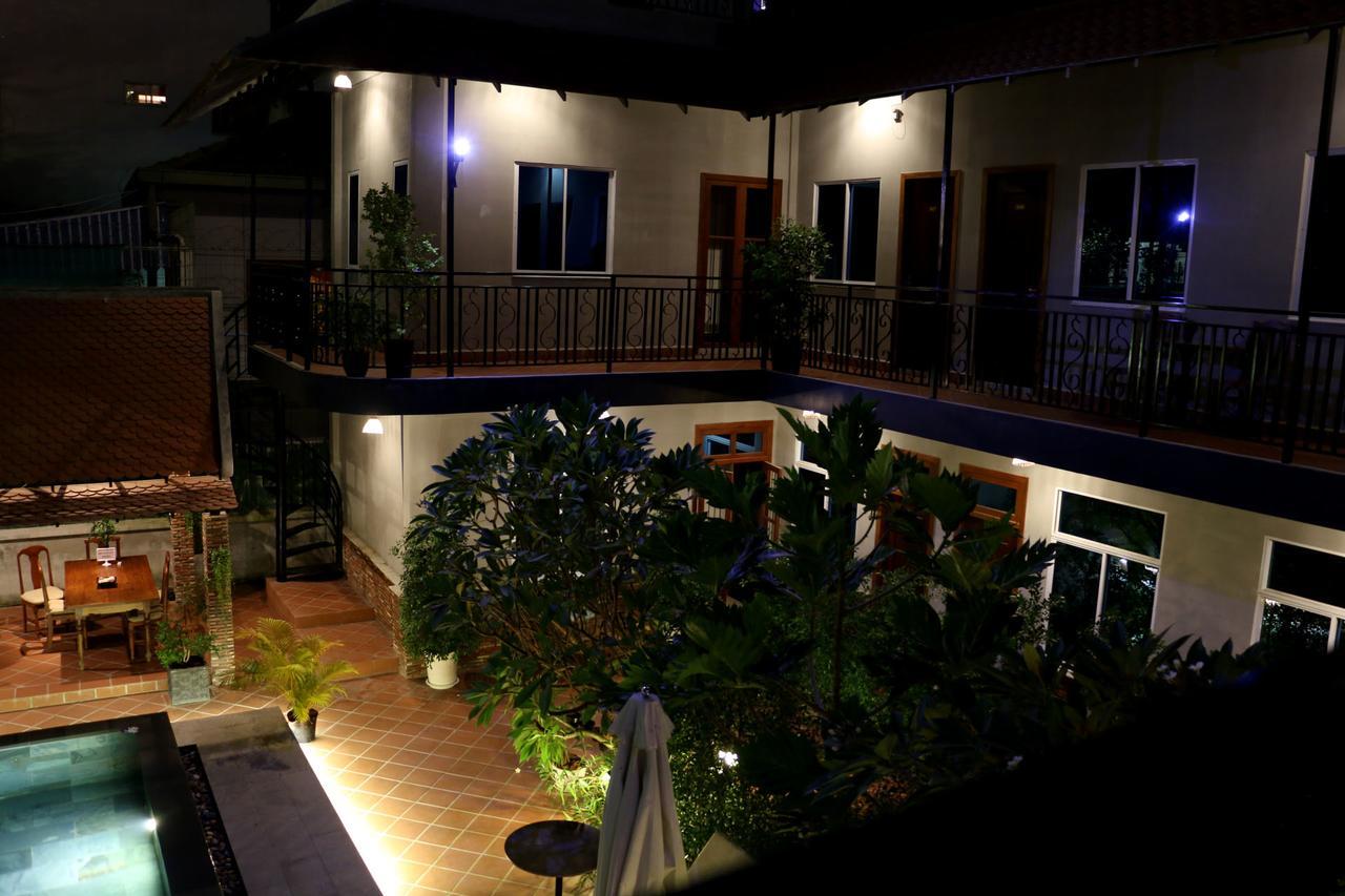 Corner9 Bassac Boutique Hotel Phnom-Penh Buitenkant foto